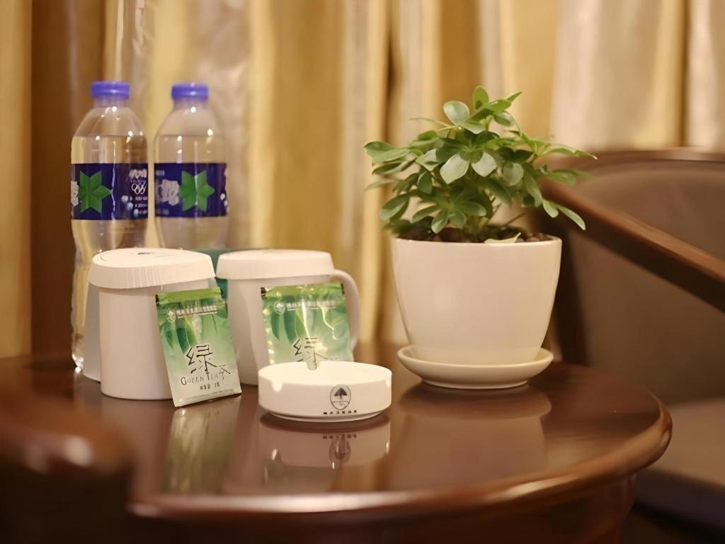 Greentree Inn Suzhou Industrial Zone Yangcheng Lake Weiting Mong Kok Express Hotel Eksteriør bilde