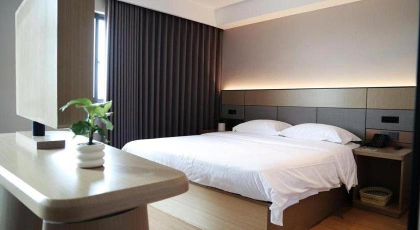 Greentree Inn Suzhou Industrial Zone Yangcheng Lake Weiting Mong Kok Express Hotel Eksteriør bilde